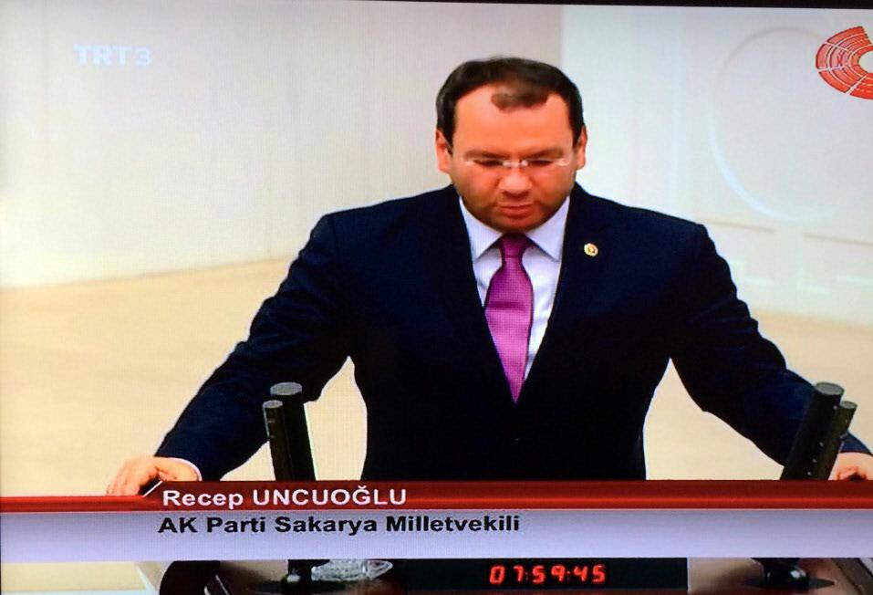 Sayın Milletvekilimiz  <a href="/uncuoglurecep/">Recep Uncuoglu</a>   TBMM de Yemin ederek görevine başladı.Sakaryamıza hayırlı olsun