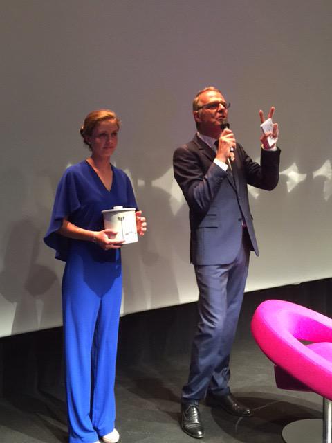 Mediaschoolbxl's tweet photo. Les tof de la com', c est aussi une tombola ! Félicitation aux gagnants ! #tof2015 #ommegang http://t.co/tTtzSMjYYy