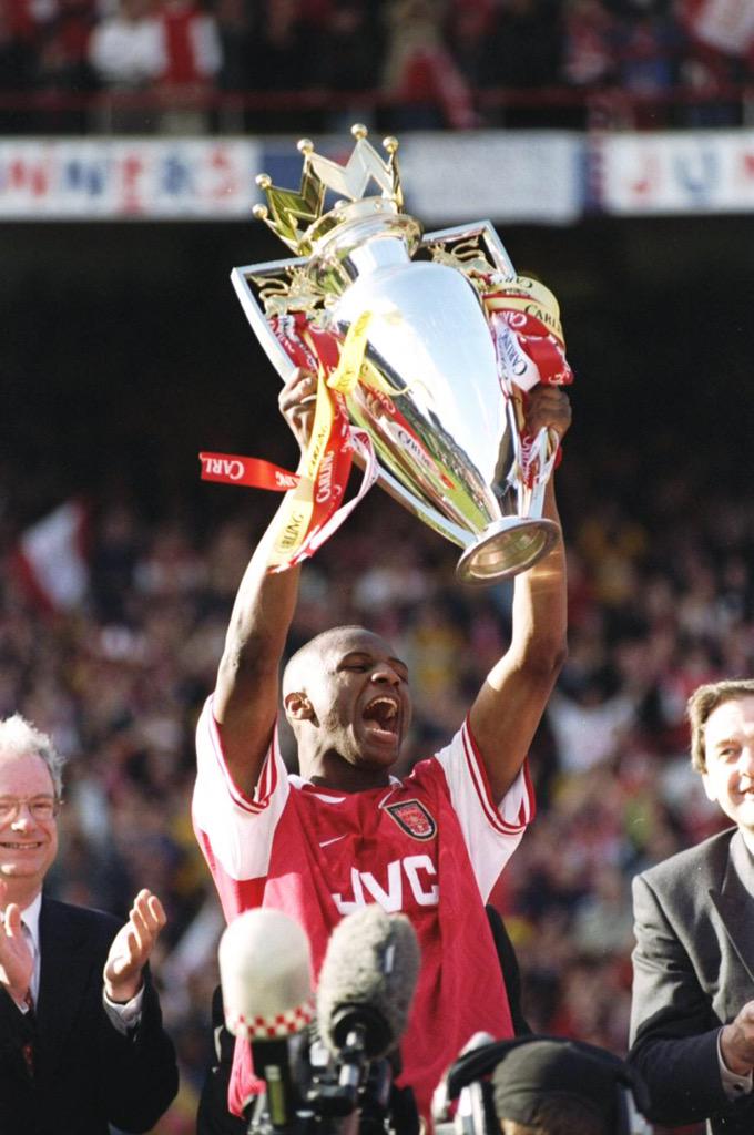 Happy birthday to the absolute legend that is Patrick Vieira. One of the most commanding midfielders I\ve ever seen 