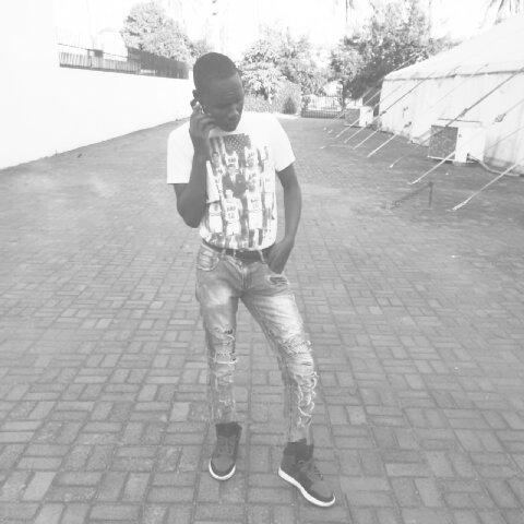 keystizzy's tweet image. Trill moz 1985 paris