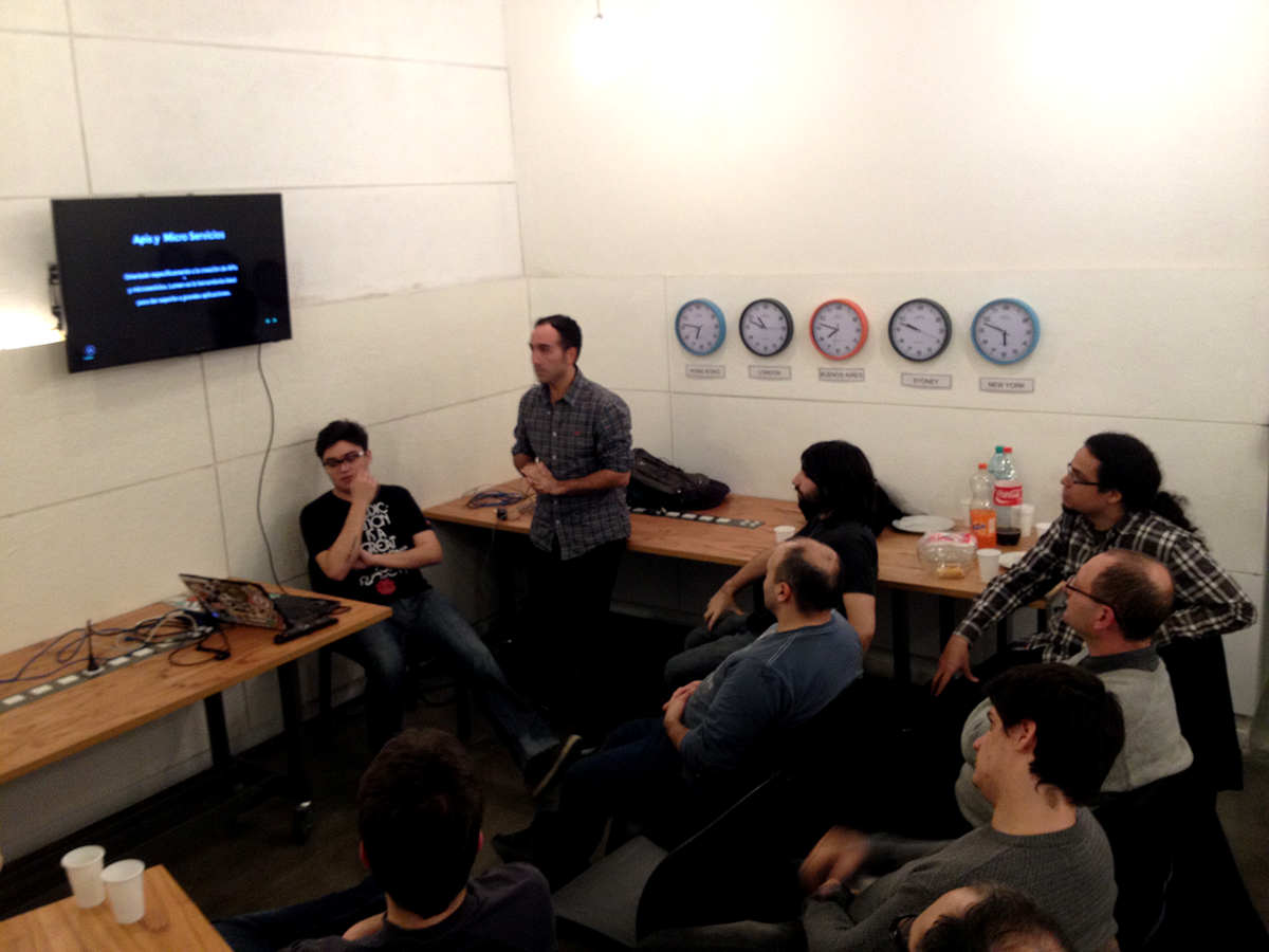 areatres's tweet image. Ayer nos reunimos para una nueva cita de LaravelBA. ¡Gracias a todos por acompañarnos! #ComunidadAreaTres