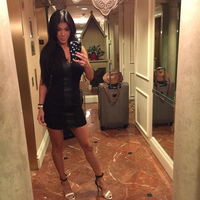 NailSoleEntity's tweet photo. WWE Star π @LaRosaMendes π
#OpenToeSeason http://t.co/bSXNfy5o80