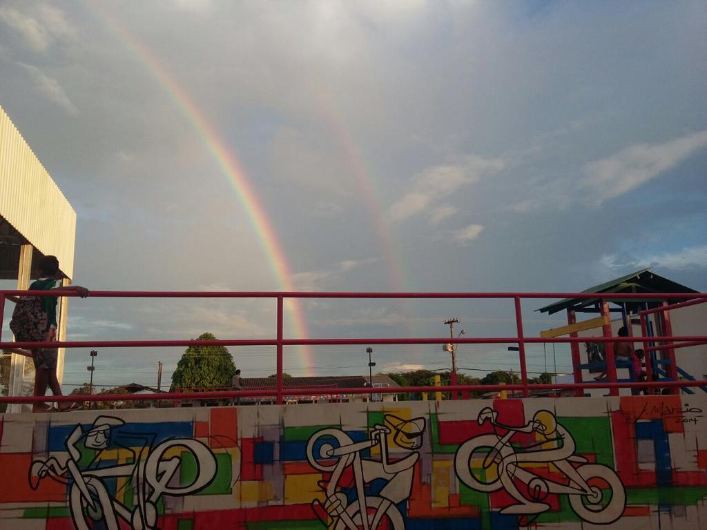 prefmacapa's tweet photo. Fim de tarde no CEU das Artes.
#VemproCEU http://t.co/gPI1kzFShD