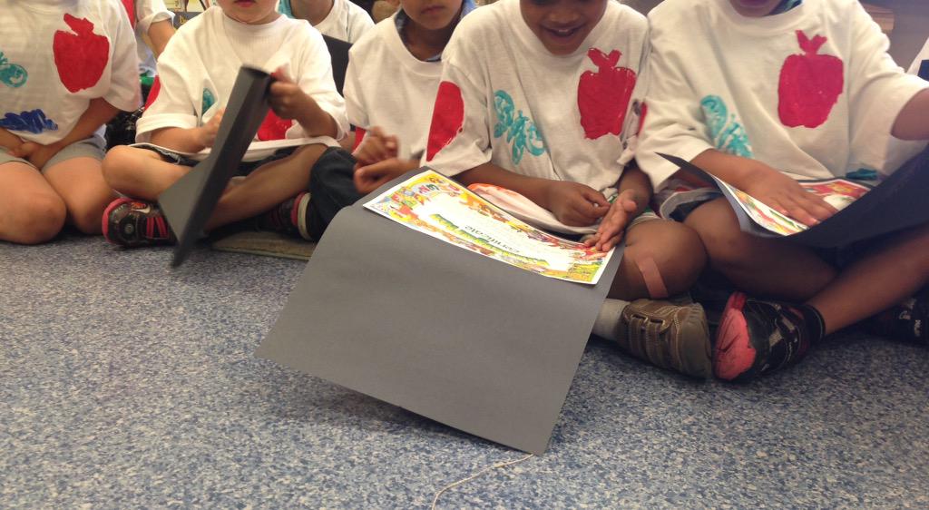 SurreyCentre's tweet photo. Special day today - kindergarten graduation! http://t.co/Kz5t4tpf7s