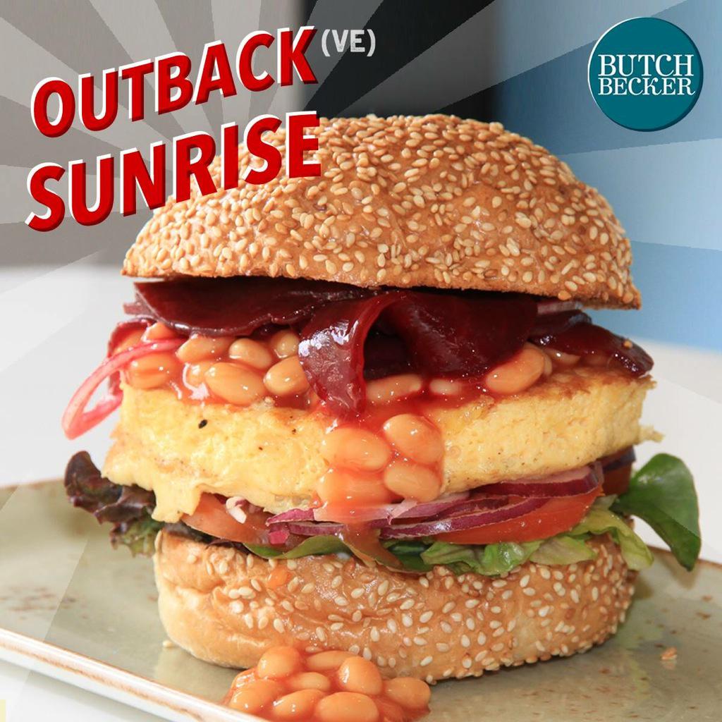 ButchBecker's tweet image. #enjoy #butchbecker #vegetarian #gourmetburger with #bakedbeans #beetroot &amp;amp; #scrambledeggs