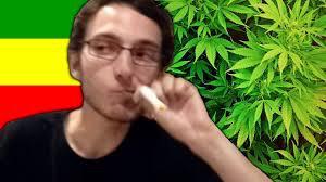 Cat__Dealer's tweet photo. Hayden why are you so high? @YTMrCatButts @Dokudokus http://t.co/EsxyWUSqA9