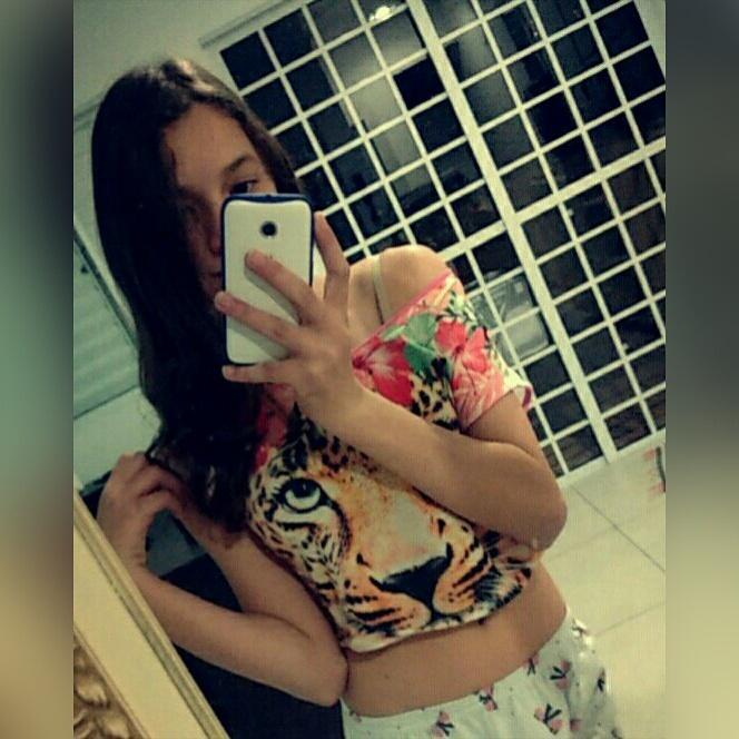 naty_soousa's tweet photo. Amooo vcs😻😻😻😍❤ @McManuOficial_ @Encantadapleb @Encantadaprin Amores da Minha viida👑👸💟Princess👸💟👑 http://t.co/vEZpXWKD01
