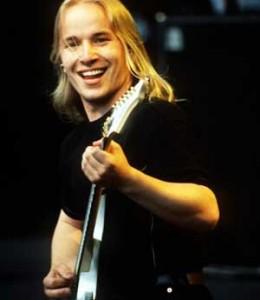Happy birthday Emppu Vuorinen \\m/*-*\\m/ The best 