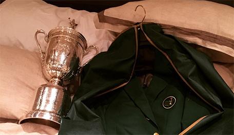 BFFs: Green Jacket meets #USOpen trophy through mutual friend <a href="/JordanSpieth/">Jordan Spieth</a>: bit.ly/1eGmGl1