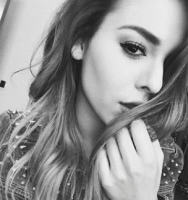 Outfit_Ellas's tweet photo. Hoy es el cumpleaños de la Actriz @dannapaola  ¡Felicidades! http://t.co/VP25bw26gY