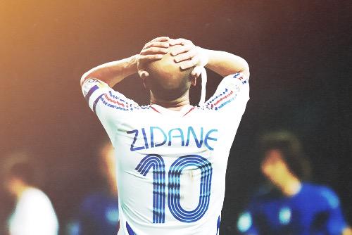Happy birthday to the Real Madrid legend! Zinedine Zidane!!              
