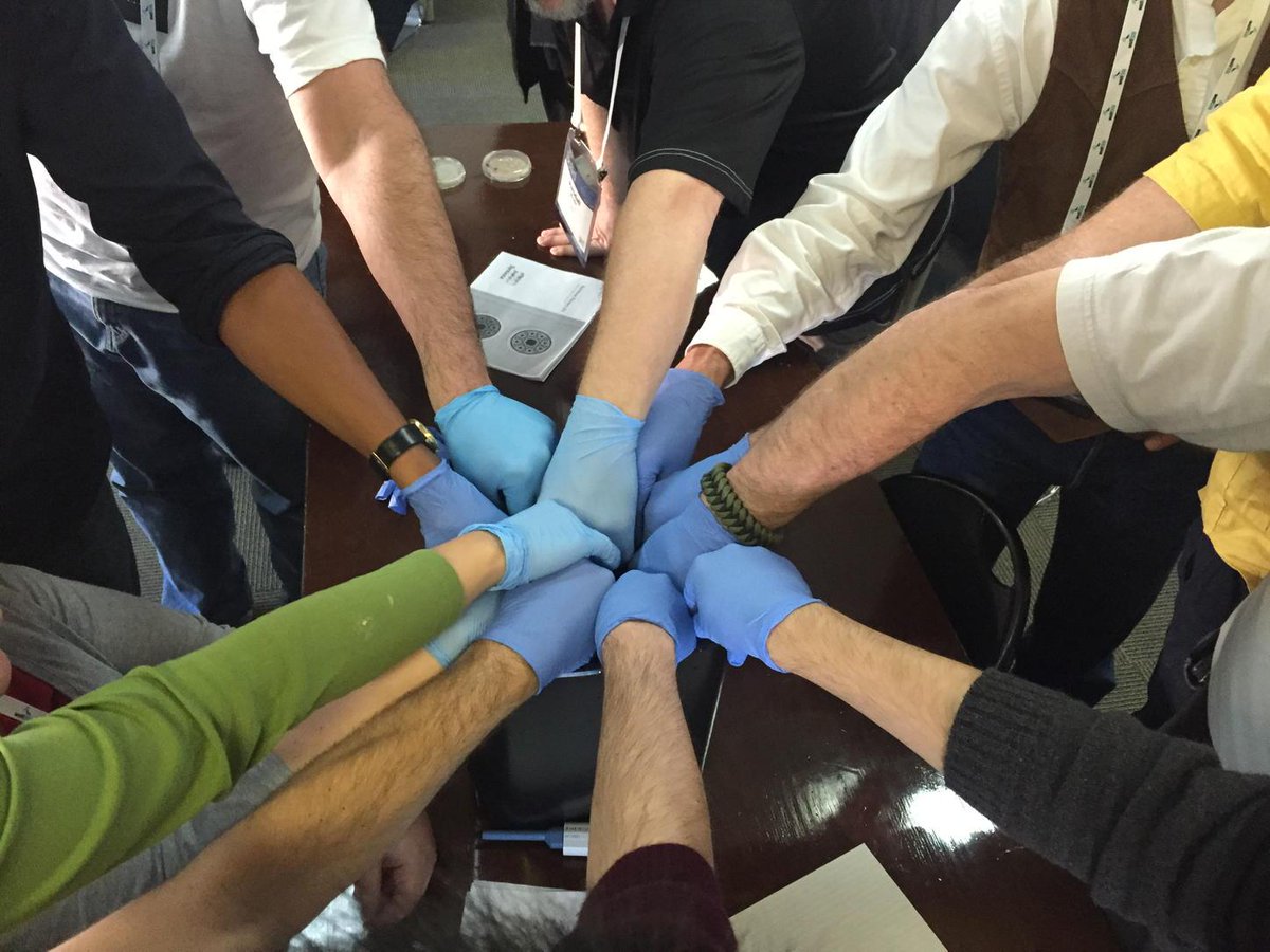 Synbiota's tweet image. Boom! Transforming our custom micro-organisms at #SolidCon with the @OReillySolid community