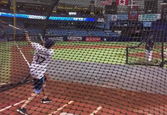 Lightning take batting practice with the Rays dlvr.it/BJXqJ2