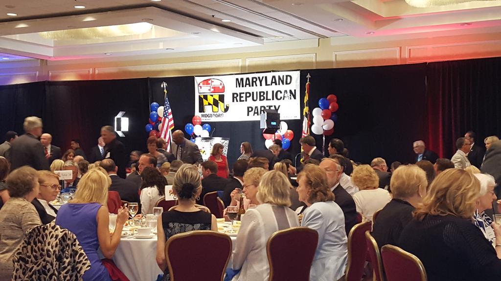 VGDirector's tweet image. Happy to support @mdreps at their Red, White and Blue Dinner! #hoganstrong