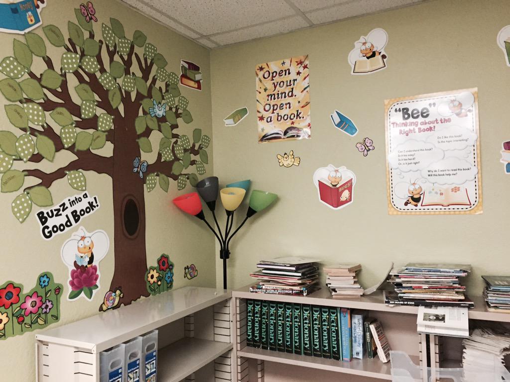 a_cuppett's tweet photo. My new reading nook. So far this is all the summer fun I have been able to fit in.  #AzleSL15 http://t.co/JozuRr0SQo