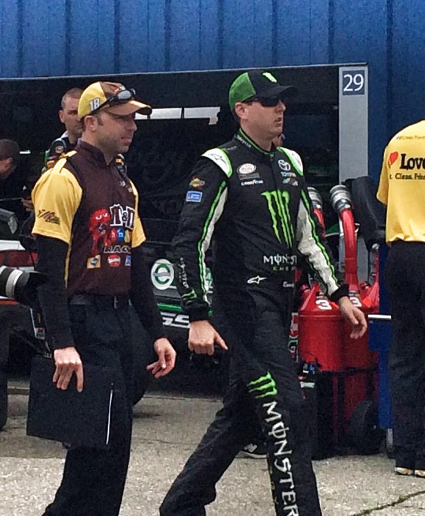 8RowdyBusch51's tweet photo. @KyleBusch, before his luck realized I was there. #truestory #MIS http://t.co/Ahp2RWaq0O