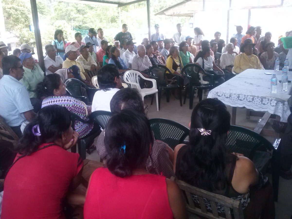 serghiogomez's tweet photo. @IESS_Campesino #Manabi participó hoy Asamblea con afiliados de #Pajan @REspinosa_G @ODONTOCENTERPLU @IESSManabi http://t.co/7H1SJrPro5