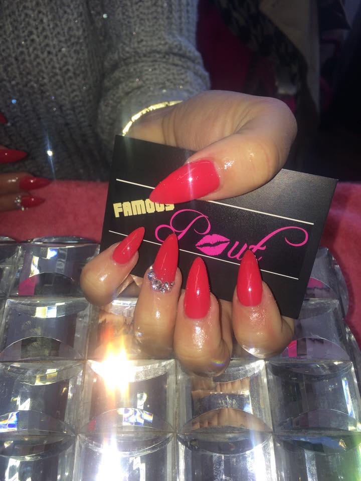 Famous_Pout's tweet photo. #FamousPout #Acrylics #Beautiful #Bling http://t.co/eHhs0sbDf0