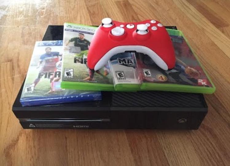 Red_MJD's tweet image. FIRST EVER GIVEAWAY!
Must follow me!
Retweet and Favorite!
Must get 300 RT's for giveaway!
Picking winner on Friday!