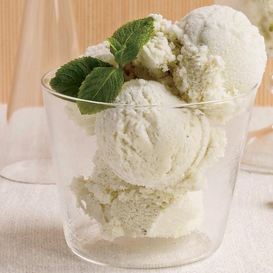 NMwinegal's tweet photo. @foodandwine: 7 best ways to use up a bumper crop of summer mint: http://t.co/Et1NlTr4v5 http://t.co/Ag4YgGVQxe great ideas. Watch out mint