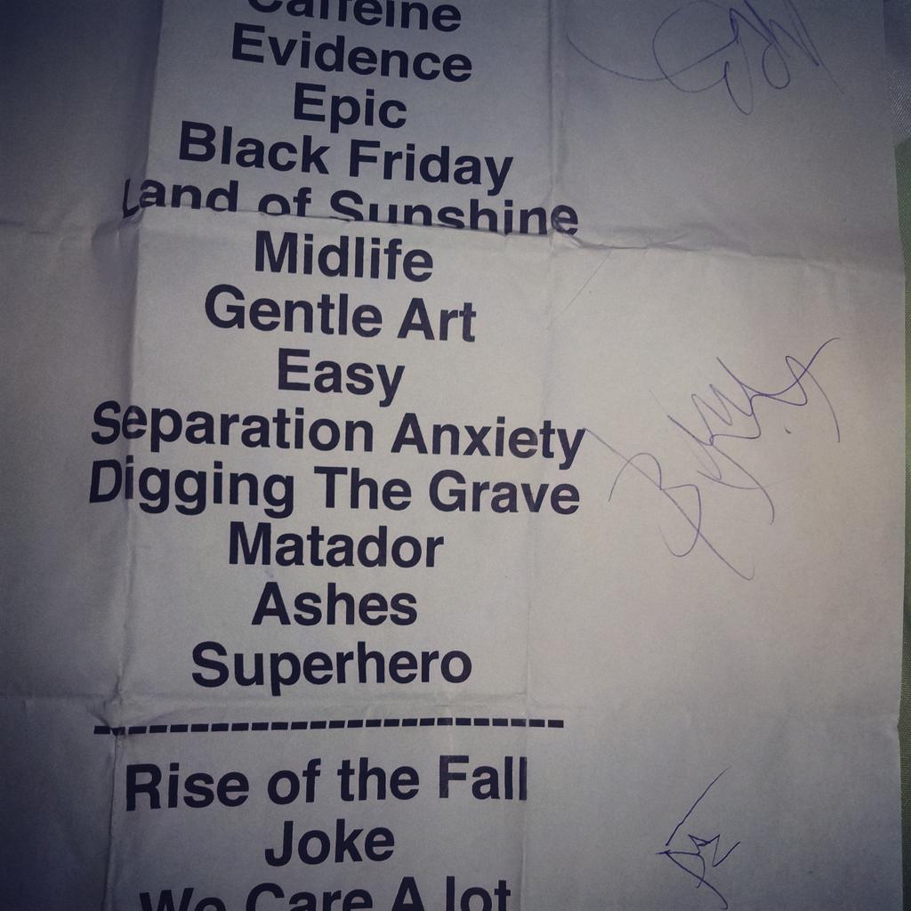 DatPatz's tweet image. I got it ! 💖 Not all, but at least 😌
Thank you guys for this great show! Thx
@FaithNoMore  @roddybuttom