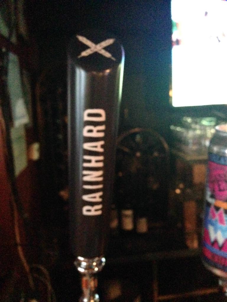 RipDizzle's tweet photo. @RainhardBrewing in the house!!! @BRYDENSonBLOOR http://t.co/H66HD6llg6