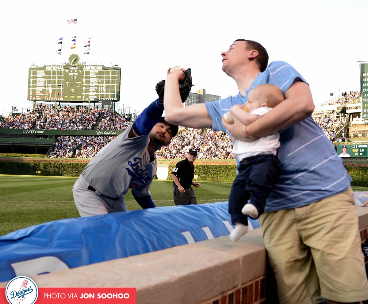Dodgers's tweet photo. Thanks for the third out, man. http://t.co/xDQxIuaqx9