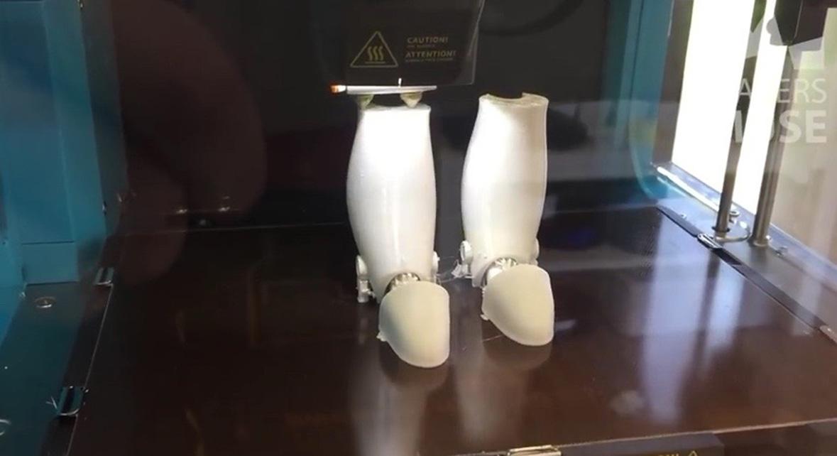 WarholsChildren's tweet photo. 3D printing is going to change everything. Get in quick!
 http://t.co/j3SjAw1DnC http://t.co/4UE7iFeY5t