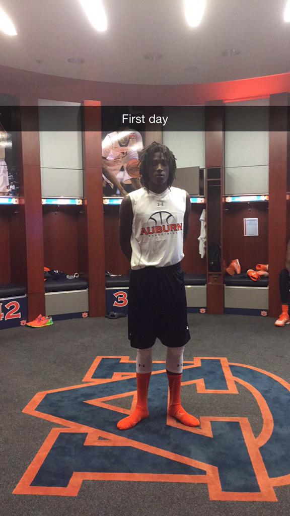 TJ_Grindmannn's tweet photo. First practice was a good one http://t.co/9qX3DjmANT