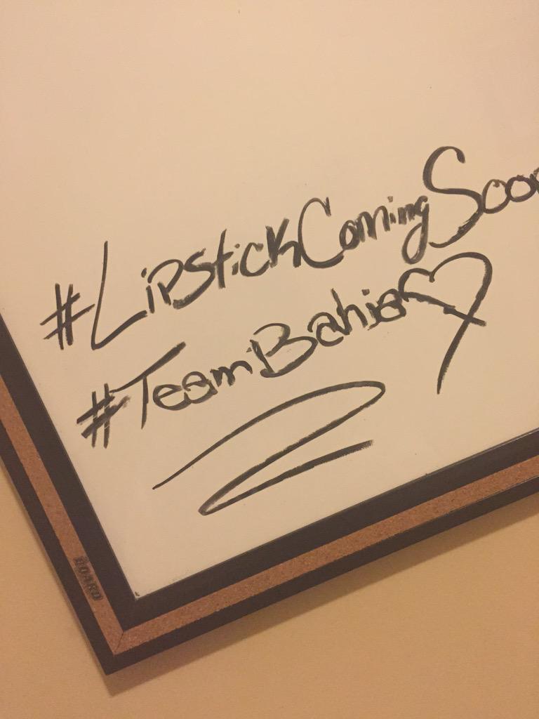 Jourdynxxlove's tweet photo. #LipstickComingSoon π
#teamBAE π
πΎ
#TeamBahja π
@Beauty_OMG http://t.co/3mAwAv97SA