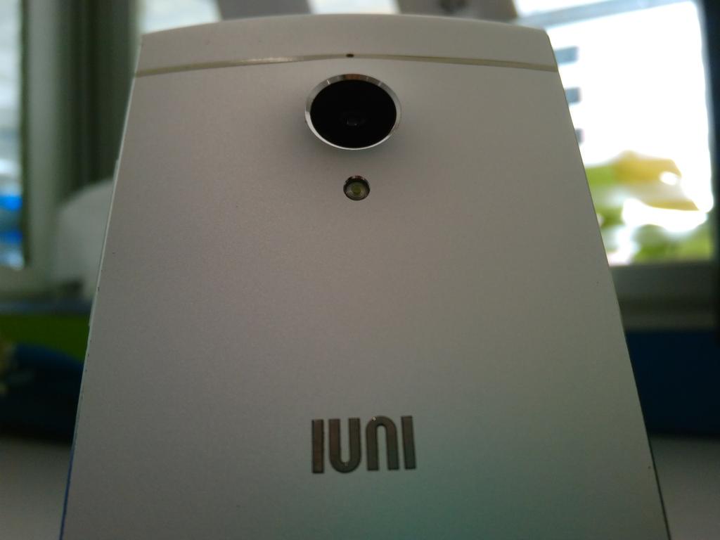 qingchil's tweet photo. IUNI U2 http://t.co/Vkcw3e25V6