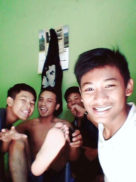 fals_05 tweet picture