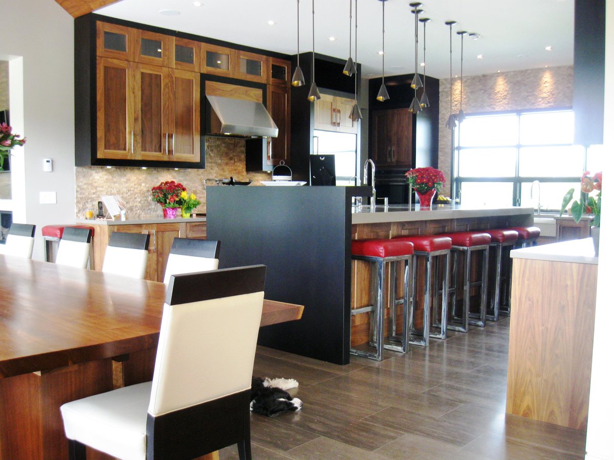 sodapopdesign's tweet photo. worked on this between babies-pretty proud of this baby #sodapopdesign #bennettdesign #lifehomedesign #interiordesign http://t.co/IdFJrw9qMi