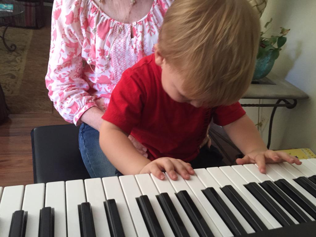katembrown013's tweet photo. When you feel the music in your soul.. http://t.co/GqNd1p9Zmx