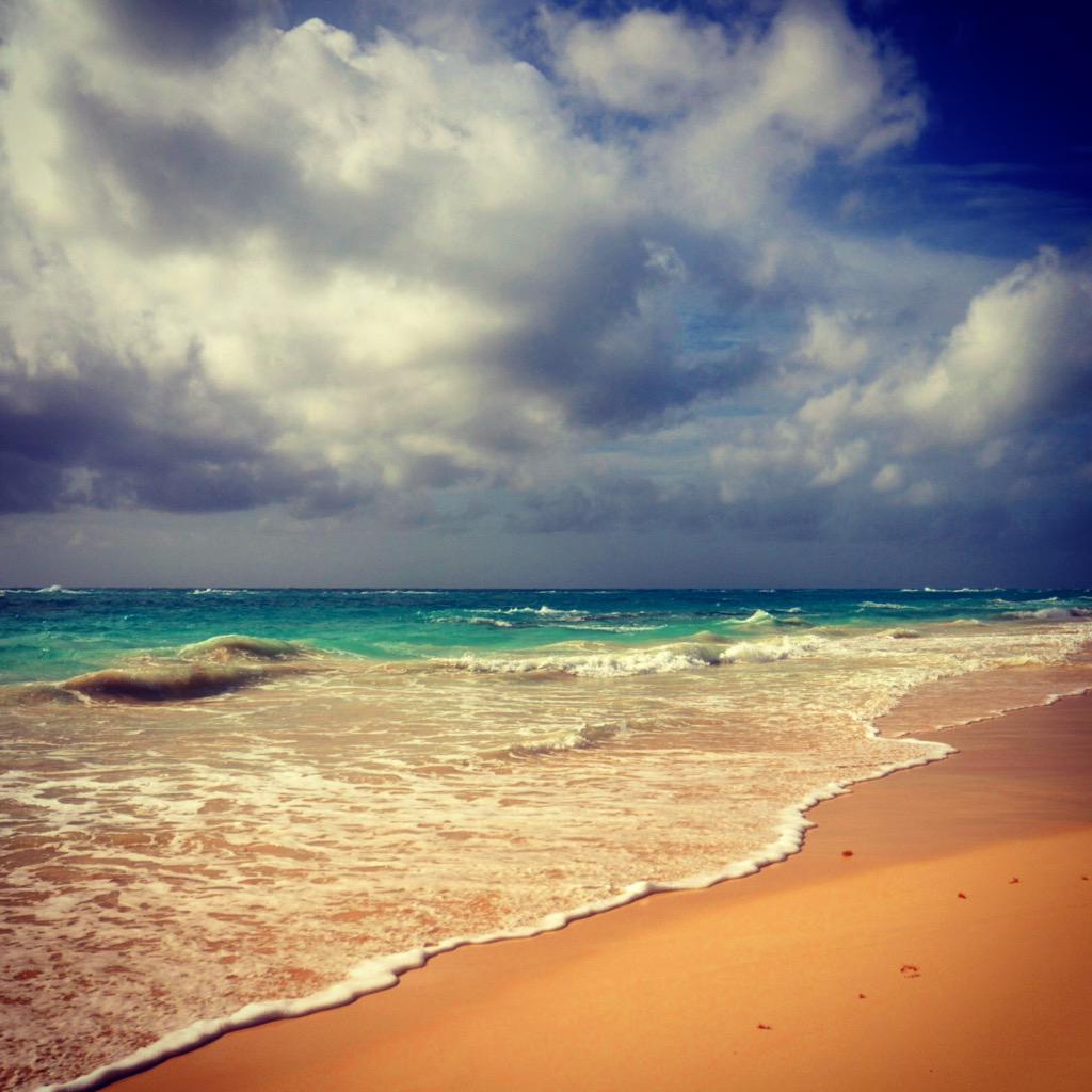 thecaito's tweet photo. Hello Tuesday #Bermuda http://t.co/ZBZr6ehR6l