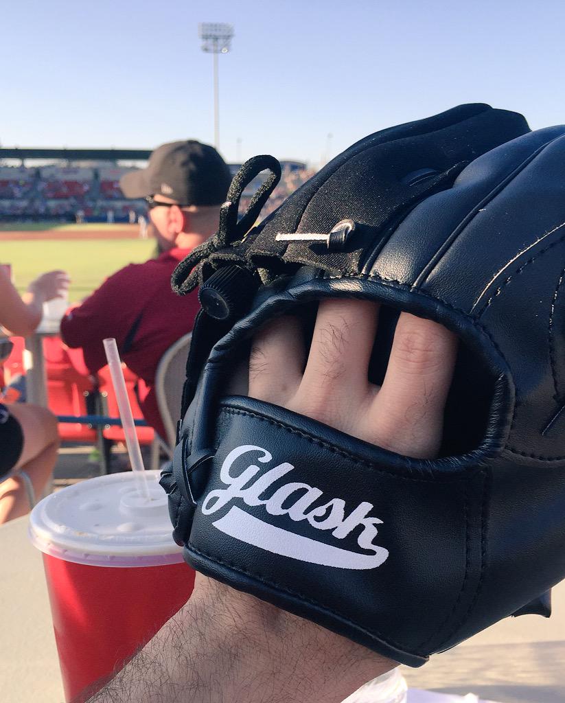 TheGlask's tweet image. Go Indians! Short season minor league baseball has arrived as have the glask! #MiLB #ThrillOfTheGame #glask