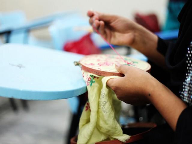 etribune's tweet photo. Vocational training: Punjab govt offering 157 programmes http://t.co/kUXQdfL5t0 #Youthtrainingprogram http://t.co/9oDRXRZGtc