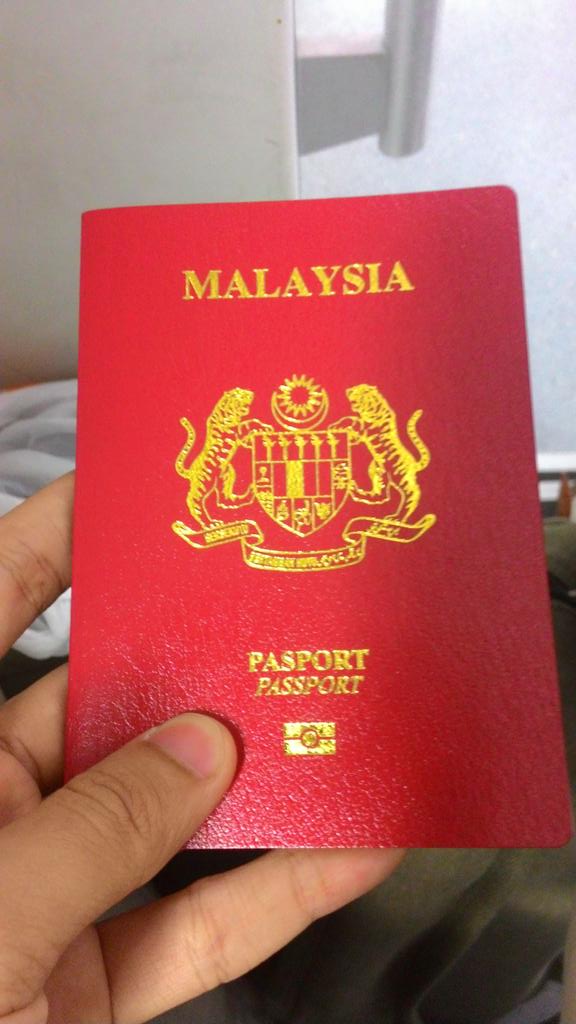 NabilErsyad's tweet photo. I am ready to fly. If results permit In sya allah ✈🍁 #Canada #IB45 http://t.co/Yr24HHj7ea