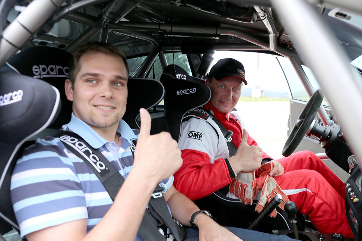 Miro Janura tweet media