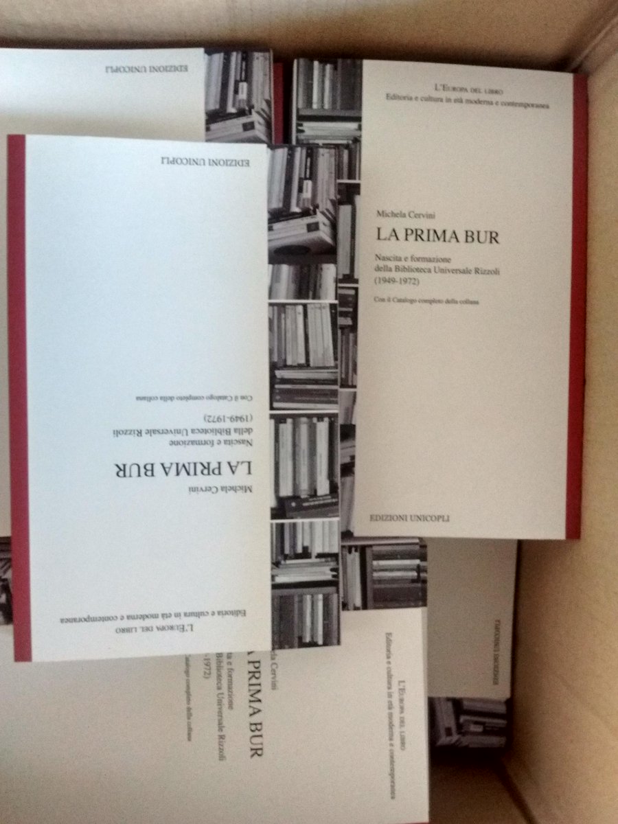 MichelaLettrice's tweet photo. Eccolo!! Finalmente... è tra noi! Grazie a tutti! Leggete, leggete, leggete! #laprimaBUR #ilmiolibro http://t.co/lUmTrftHwZ