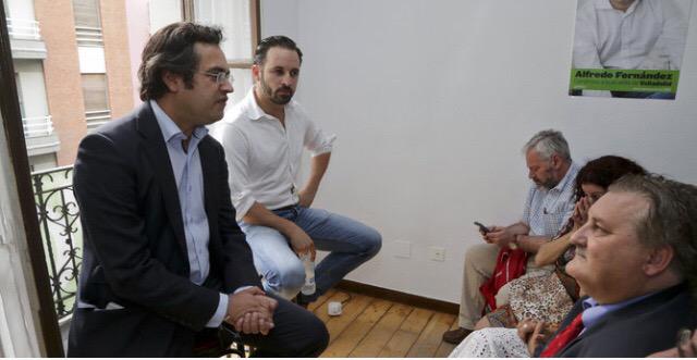 Abascal defiende la utilidad del voto a VOX en un acto en Valladolid  http: tribunavalladolid.com/noticias/abasc…