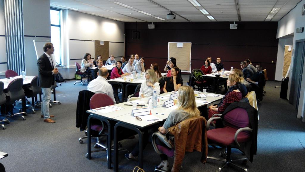 GFRoche's tweet photo. Teambuilding EASME B.2.  #easme http://t.co/tJHrnk7wFc