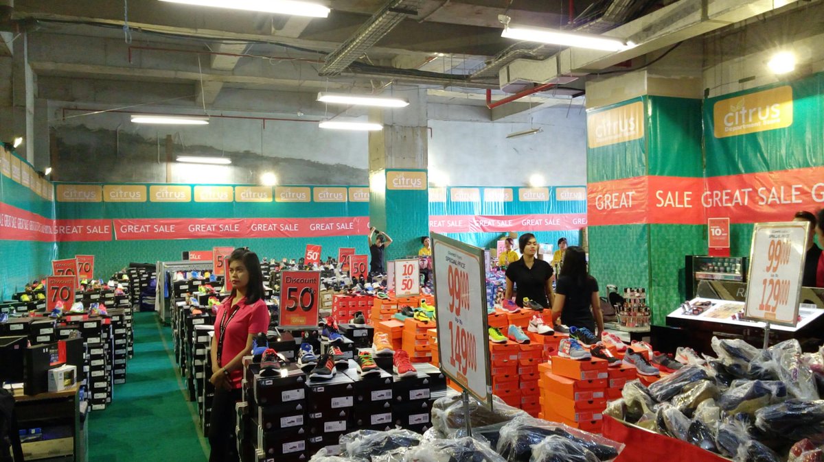 Right now! Sports Shoes SALE and more ... <a href="/TebetGreen/">Tebet Green</a> Adidas up to 70%, Nike up to 50% etc. etc.