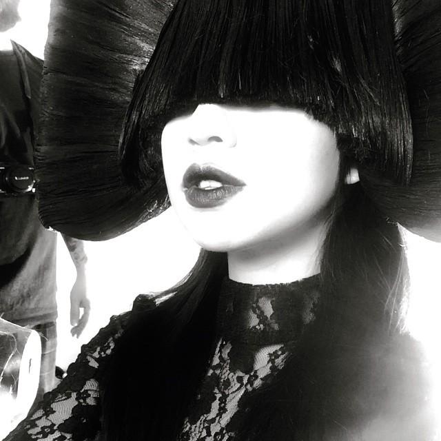 fifirong's tweet photo. Another amazing hairpiece by Tam @TamWalsh 😈💓 http://t.co/KzE3wGZ8ky