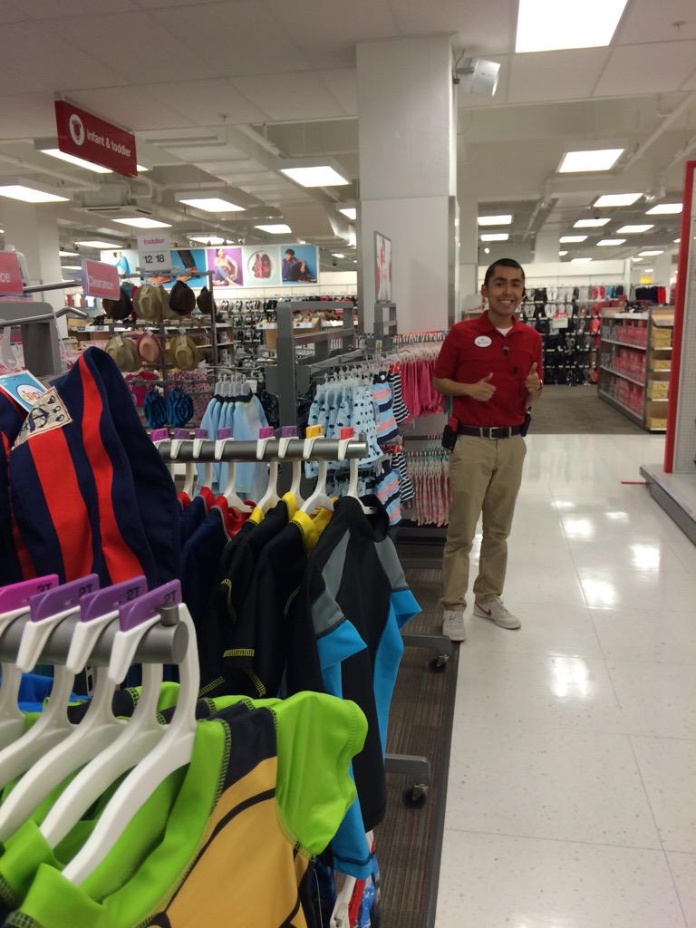 Intern Max's first day at #citytarget and already a finger spacing pro! <a href="/VincsonGreen/">Vincson Green</a> <a href="/OstromOSU/">Amy Ostrom</a>