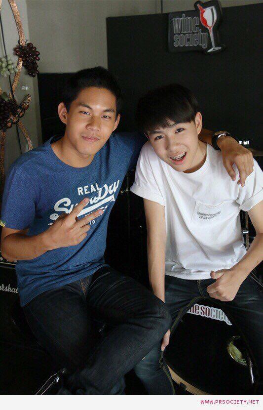 sonny_2527's tweet photo. นะมิน http://t.co/sjLUDyJJVa (3) #lovesickseason2 #lovesicktheseries 😄 http://t.co/gPBYNmyuQM