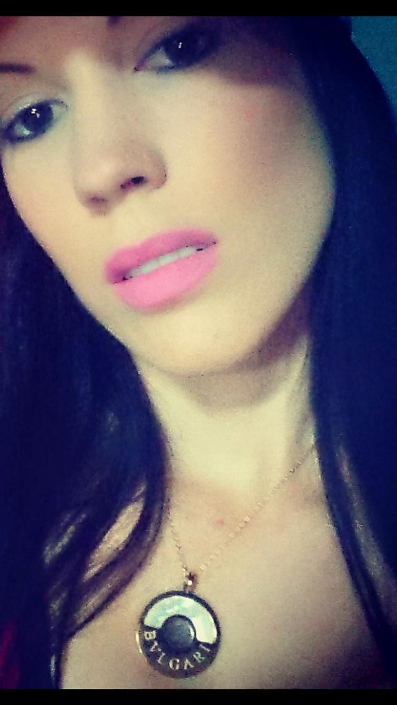 sai_lacubana's tweet photo. La llave de la felicidad está en tu corazón 😀 http://t.co/Q00Kwo0aoT