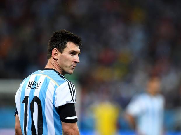 KateMillerGems's tweet photo. Feliz cumpleaños al mejor jugador del mundo. Feliz cumple D10S http://t.co/r8JW9Q5gWX
