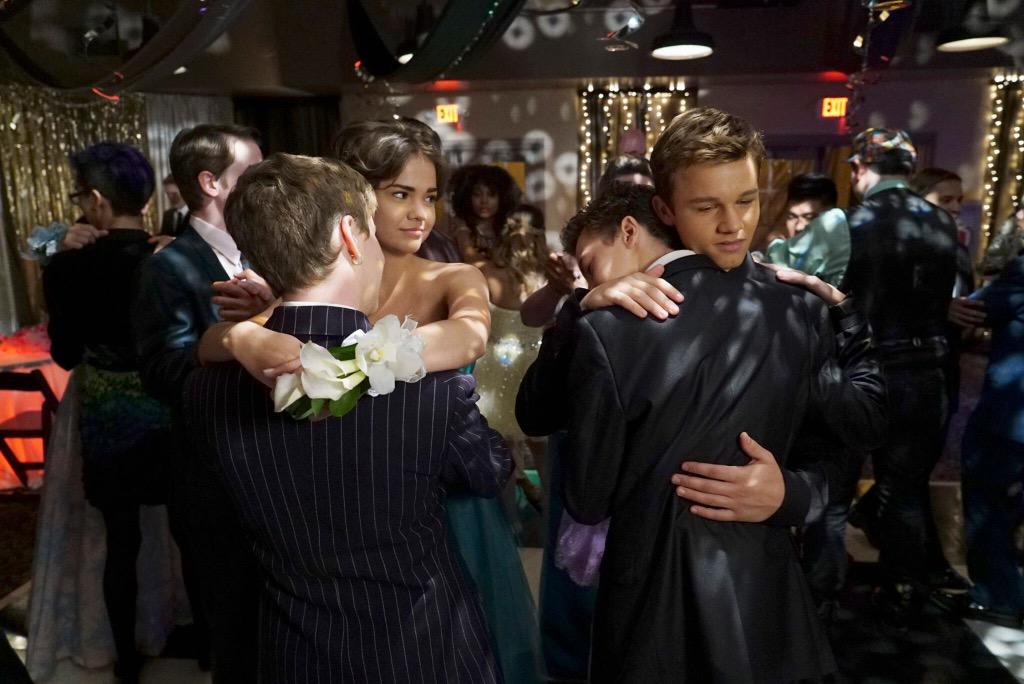 BradleyBredeweg's tweet photo. VERY proud of this episode! Cole organizes an LGBT Prom on next week's #TheFosters http://t.co/bmCcCjtlhv