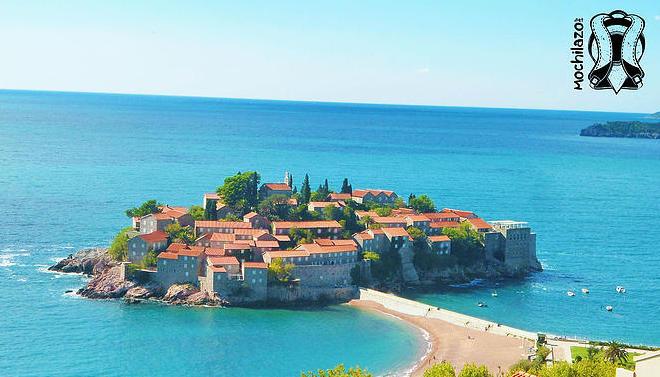 MochilazoNet's tweet photo. Hoy te compartimos nuestra nota de Budva, Montenegro. ¿Te gustaría ir? http://t.co/ZTG56BIs19 http://t.co/3fczJf4D5Y